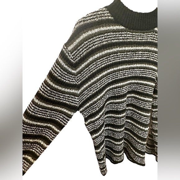 Worthington Black and White Crewneck Sweater with Striped Pattern - Picture 5 of 5